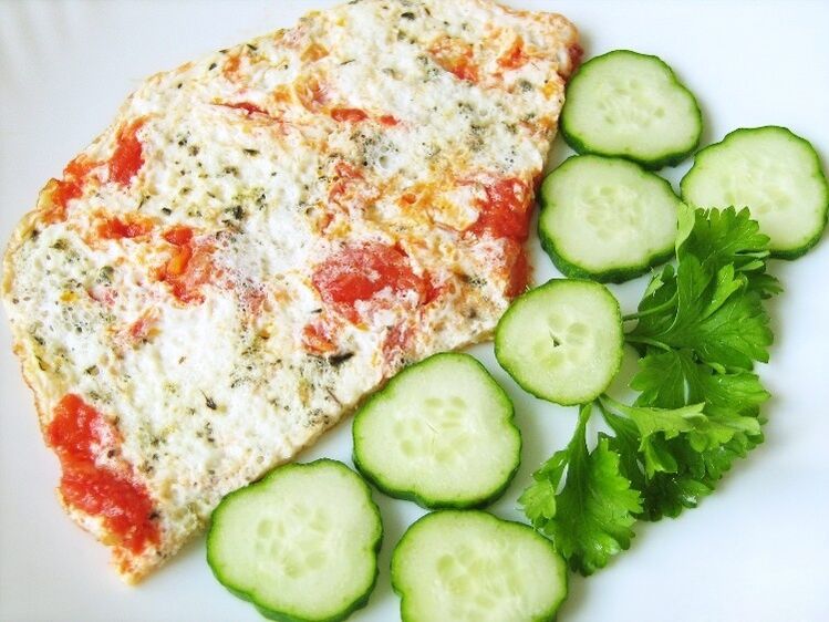 Protein omelette with cheese and vegetables - a delicious breakfast option for an egg diet
