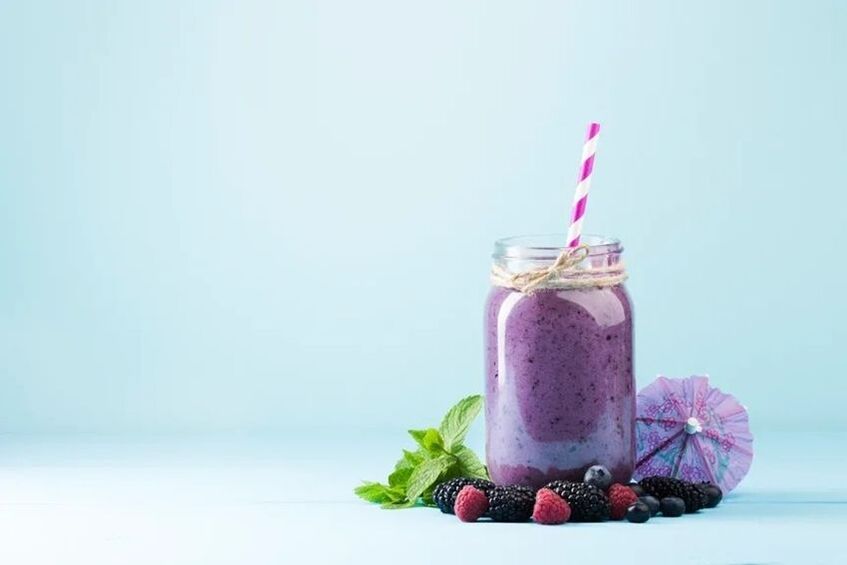 fruit and berry smoothies on a low -carb diet